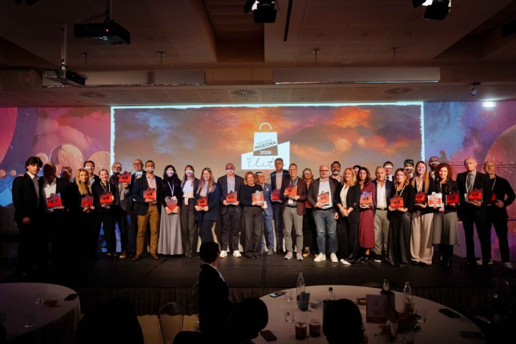  Arcaplanet vince il premio #MiglioreInsegna 2026 per la categoria prodotti per animali! 🎉