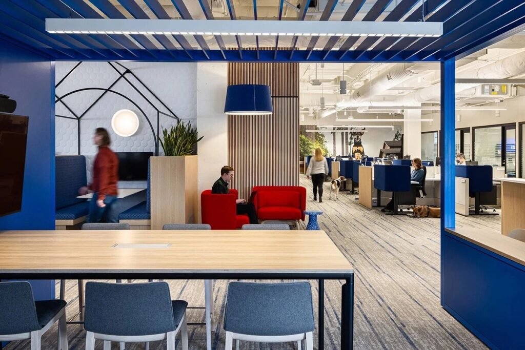 Modern conference and training room at Hill’s Pet Nutrition global office equipped with advanced technology and flexible layouts.