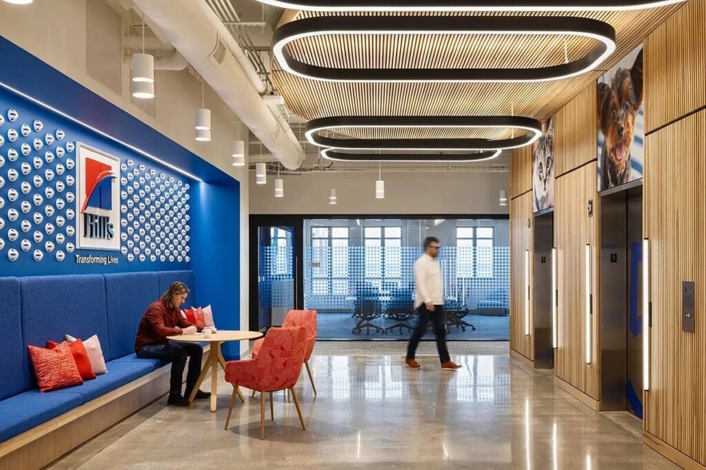 Modern conference and training room at Hill’s Pet Nutrition global office equipped with advanced technology and flexible layouts.