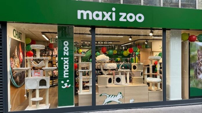 Maxi zoo store