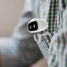 Ropet lifelike AI robotic pet — equipped with soft bio-fur, warm body temperature, and multi-sensor emotional feedback for realistic companionship experiences.